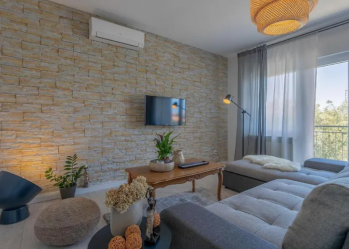 Premium 100m2 sea view apartment