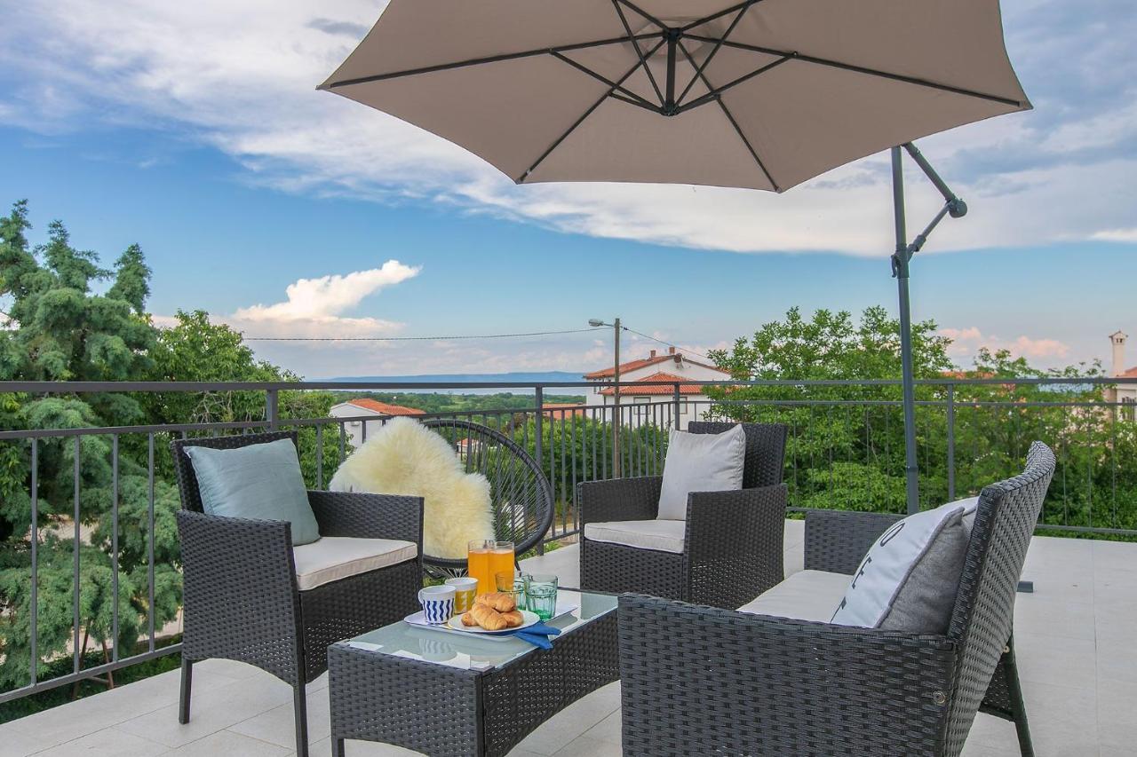 Premium 100m2 Sea View Apartment